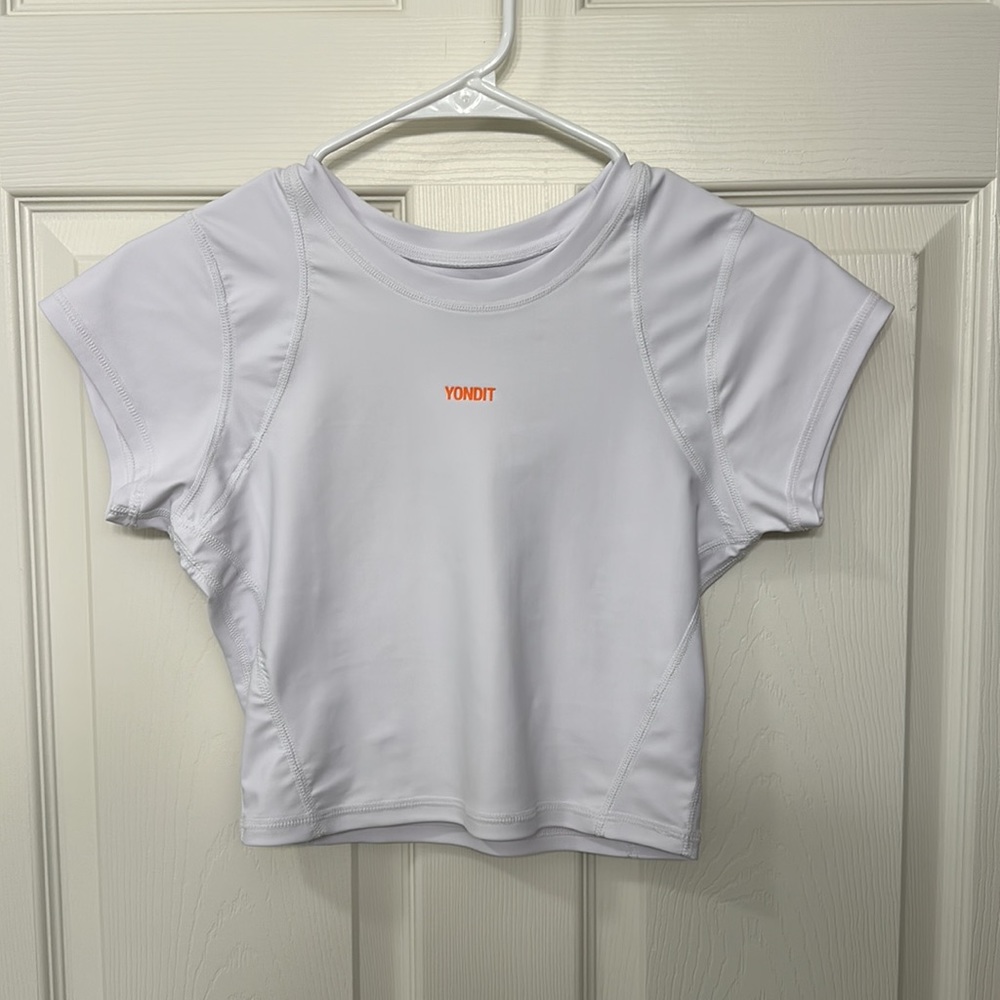 White workout Top Crop Top Activewear Shirt